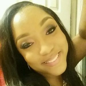 Meet your Posher, Brittney